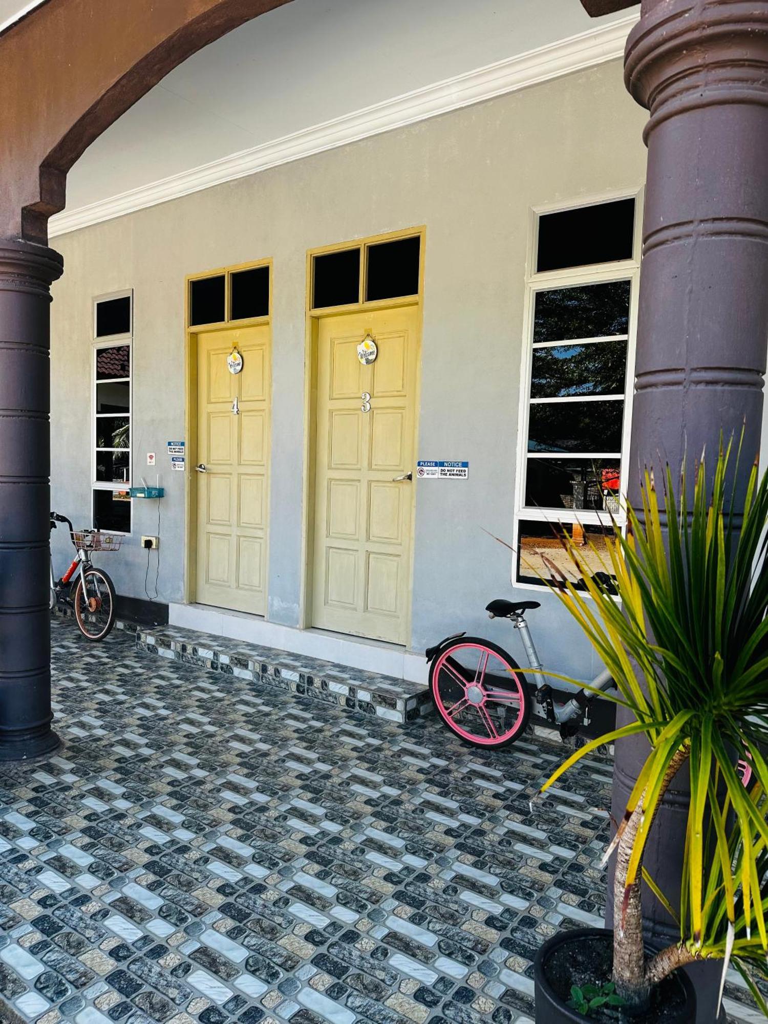 Desa Besut Inn Kampung Kuala Besut Quarto foto